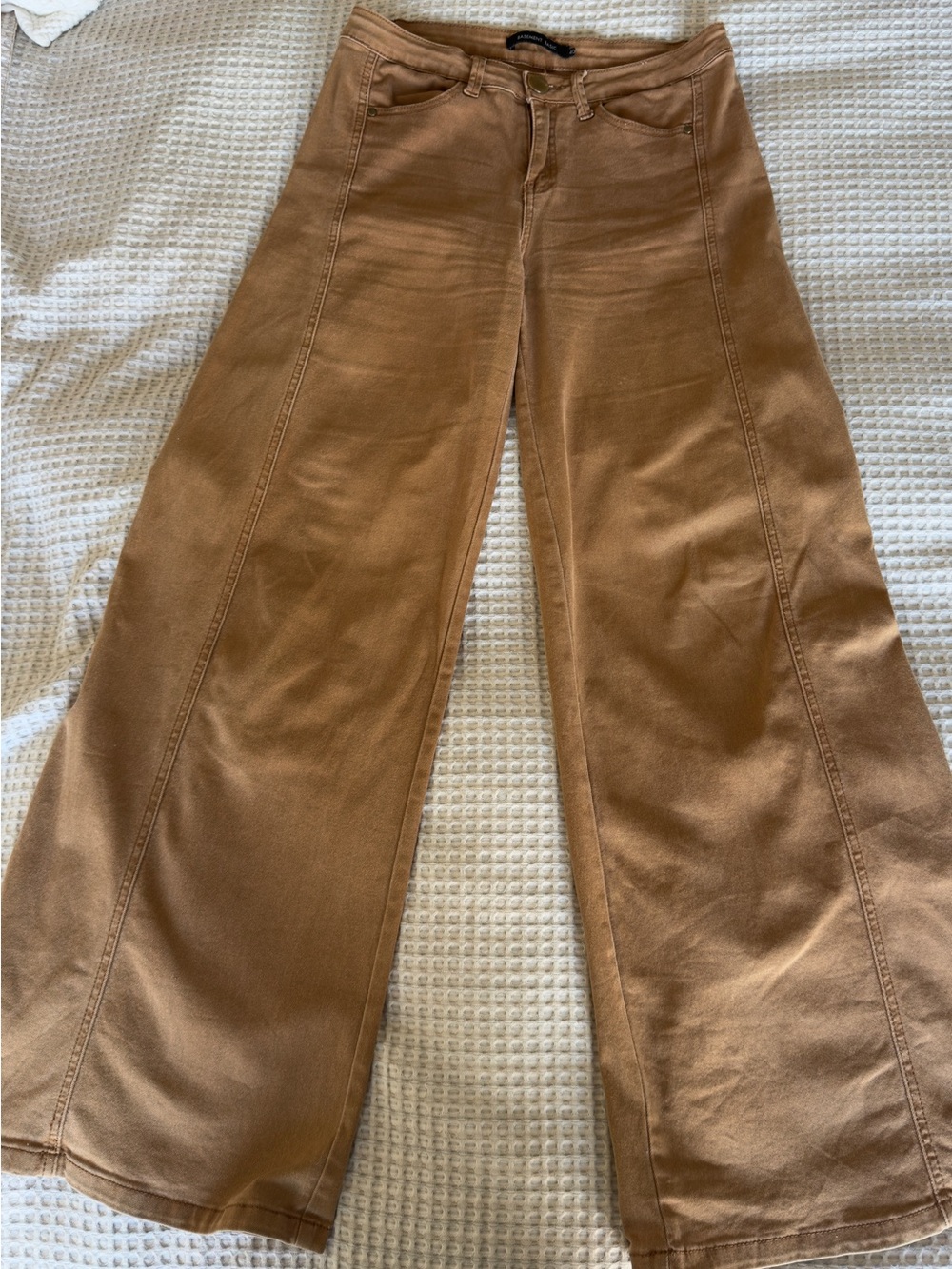 High-Rise Wide-Leg Jeans in Camel Brown